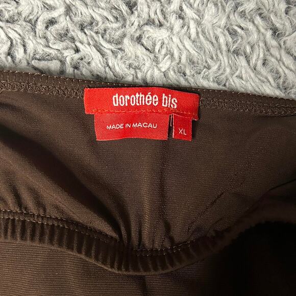 Brown silk cami tank - Picture 3 of 3